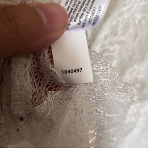 Lane Bryant White Lace V-Neck Sheer Blouse with Ruffle Sleeves Size 22/24 - Picture 11 of 11